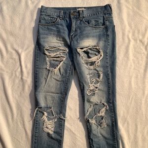Forever 21 boyfriend/mom straight leg ripped/distressed jeans